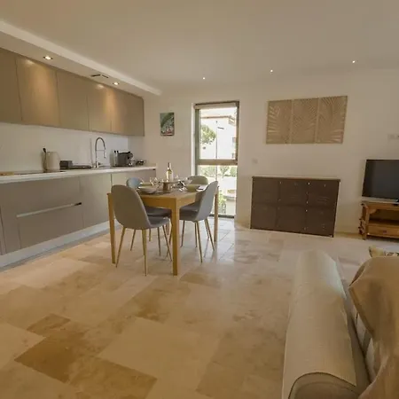 Du Port Apartman *