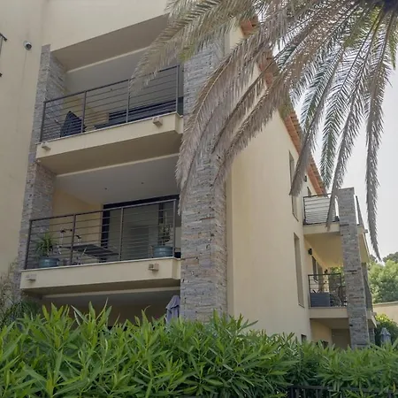 Du Port Apartman